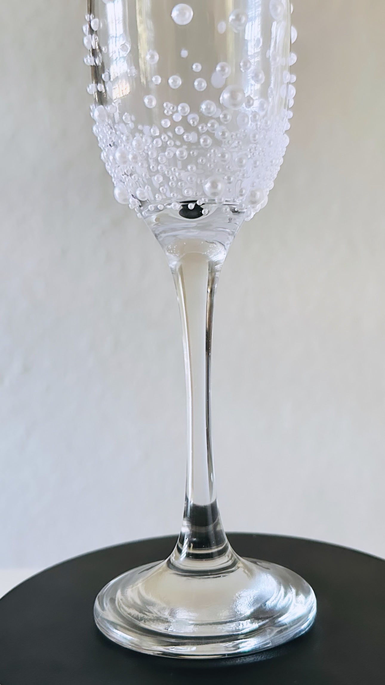 Customized Champagne Glass (White Pearls)